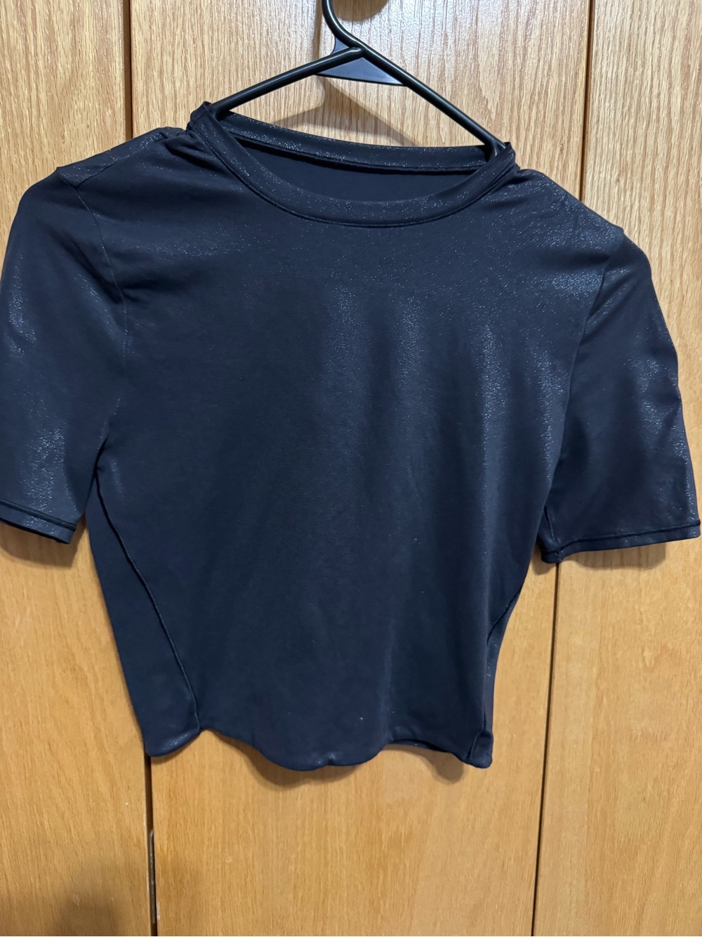 lululemon athletica shimmery Black Short Sleeve Crop top